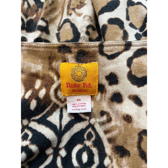 Ruby Rd. Womens Animal Print Top Leopard & Tribal Design Size 2X Gold Accents - Picture 6 of 9